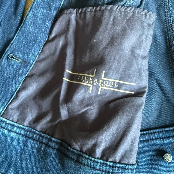 Liverpool Classic Dark Blue Powerflex Material - Picture 7 of 9